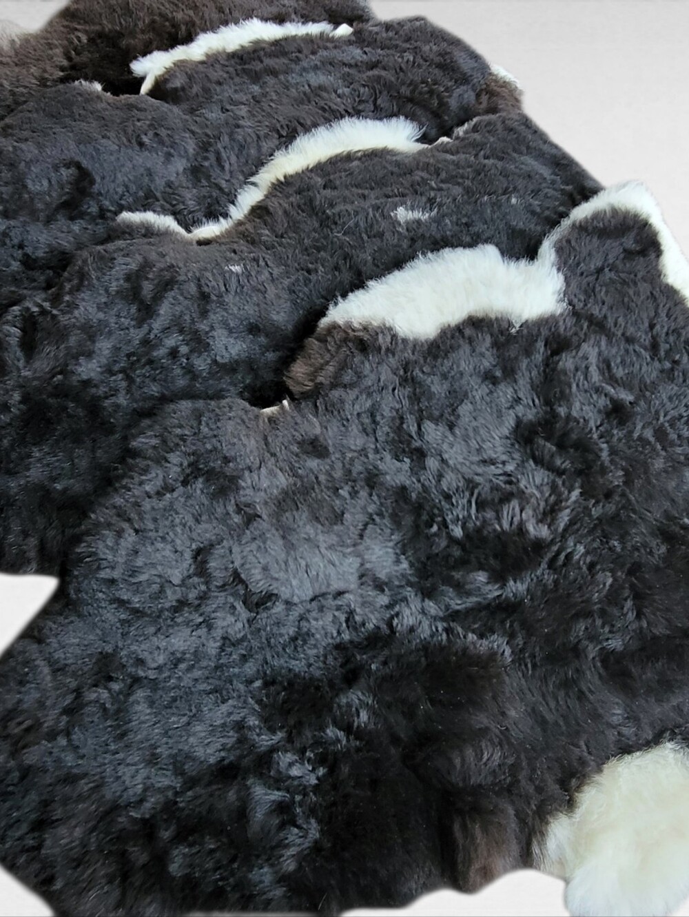 Blacky Brown Icelandic Lambskin Rug Shorn Wool - Picture 7 of 8